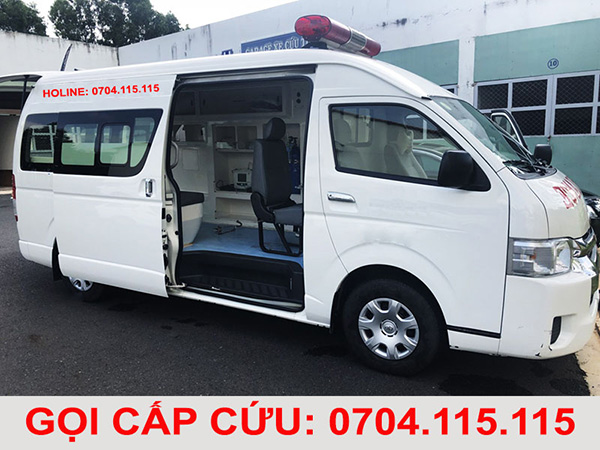 goi xe cap cuu benh vien nhiet doi 2